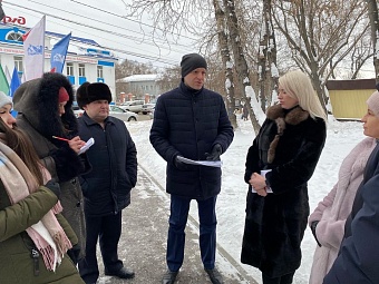 Виталий Матвийчук: На остановке «Школьная» в Ново-Ленино продолжится обустройство сквера