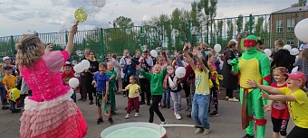 Депутаты Думы Ленинского района организовали в своих округах праздничные мероприятия в честь Дня защиты детей