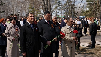 Депутаты Думы города Иркутска 5 мая приняли участие в мероприятиях, посвященных Дню Победы 