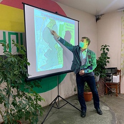 Юрий Коренев отчитался перед жителями Верхнего Марата о депутатской работе в 2019-2020 годах