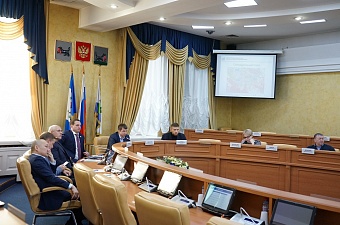 Возможность расширения школ №76 и №40 обсудили на январской комиссии Думы Иркутска по градостроительству