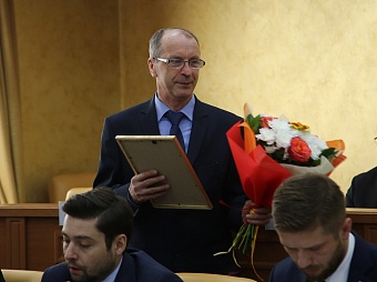 Четверо жителей Иркутска получили Почетные грамоты Думы