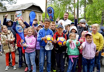 Депутаты Думы Иркутска организовали празднование Дня защиты детей в своих избирательных округах