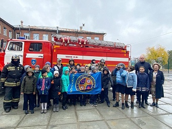Виталий Матвийчук организовал для учеников школы №45 урок пожарной безопасности