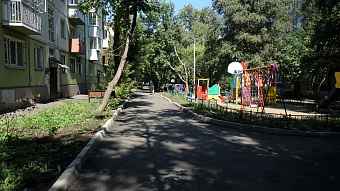 Несколько дворов благоустроено в округе № 11 депутата Андрея Стрельцова в 2023 году  