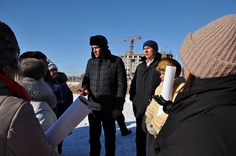 Депутаты Думы Иркутска встретились с пострадавшими жителями дома Пискунова, 40