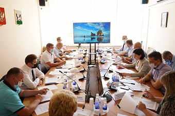 Внесение изменений в три муниципальные программы согласовала комиссия Думы Иркутска по ЖКХ на внеочередном заседании 