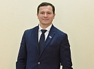 Евгению Шеломенцеву вручены удостоверение и нагрудный знак депутата Думы Иркутска